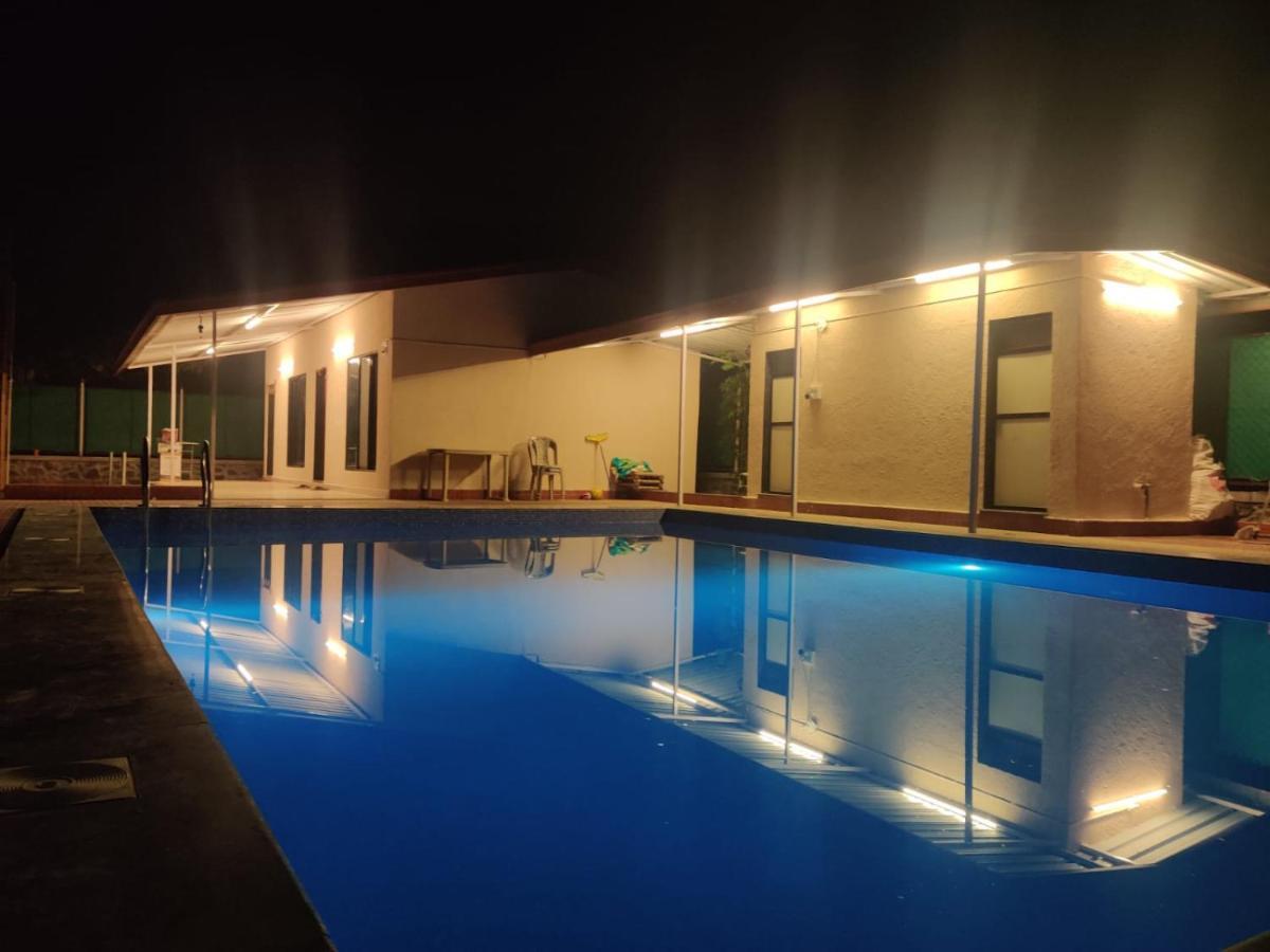 Twinkle Villa 4Bhk Karjat Dış mekan fotoğraf